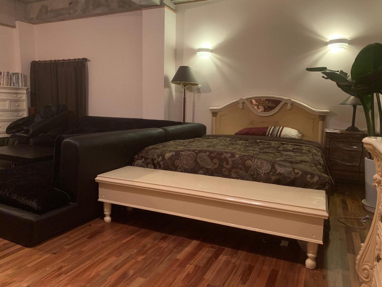 Guest House Koza Gate2 Okinawa ภายนอก รูปภาพ