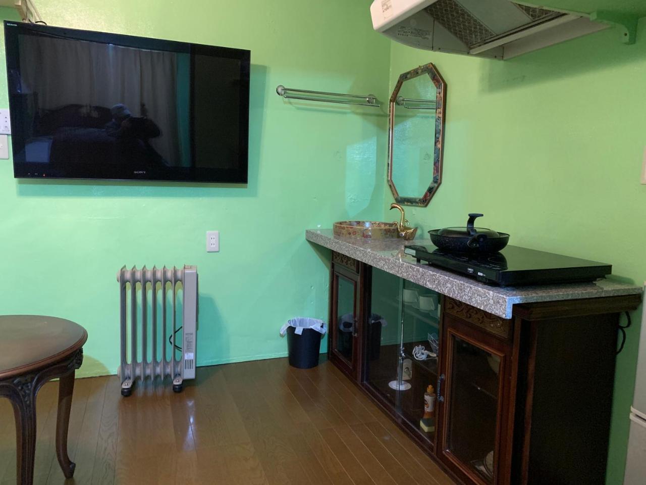 Guest House Koza Gate2 Okinawa ภายนอก รูปภาพ